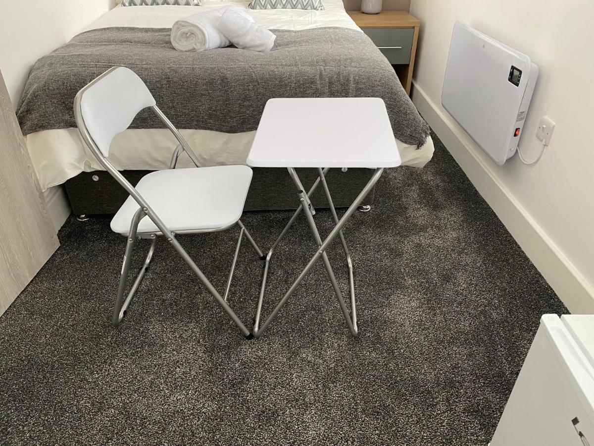 2B Spv Double En-Suite Room Wakefield Eksteriør bilde