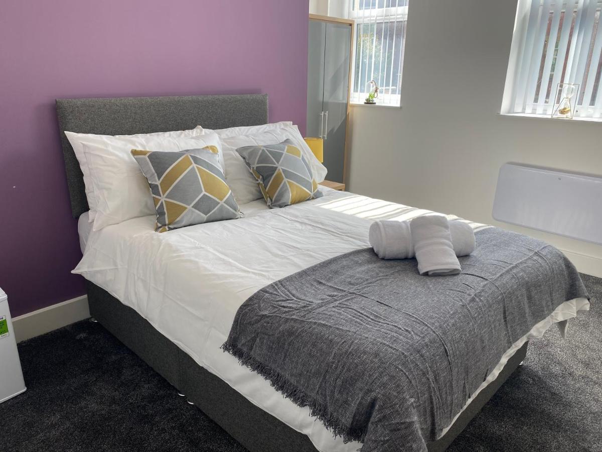 2B Spv Double En-Suite Room Wakefield Eksteriør bilde